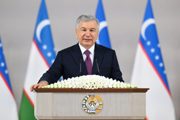 Prezident Shavkat Mirziyoyev yoshlar bilan uchrashuv o‘tkazmoqda.