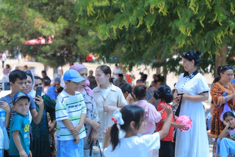 1-iyun — Xalqaro bolalarni himoya qilish kuni munosabati bilan Buxoro shahrida bayram tadbiri tashkil etildi
