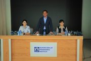 Bitiruvchi yoshlar bilan ochiq muloqot tashkil etildi