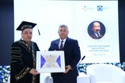 Akademik Azamat Ziyo – Buxoro davlat pedagogika institutining faxriy professori