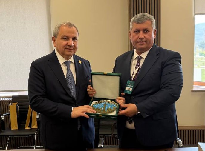 BuxDPI va Ozarbayjonning yetakchi oliy ta’lim muassasalari o‘rtasida hamkorlik memorandumlari imzolandi