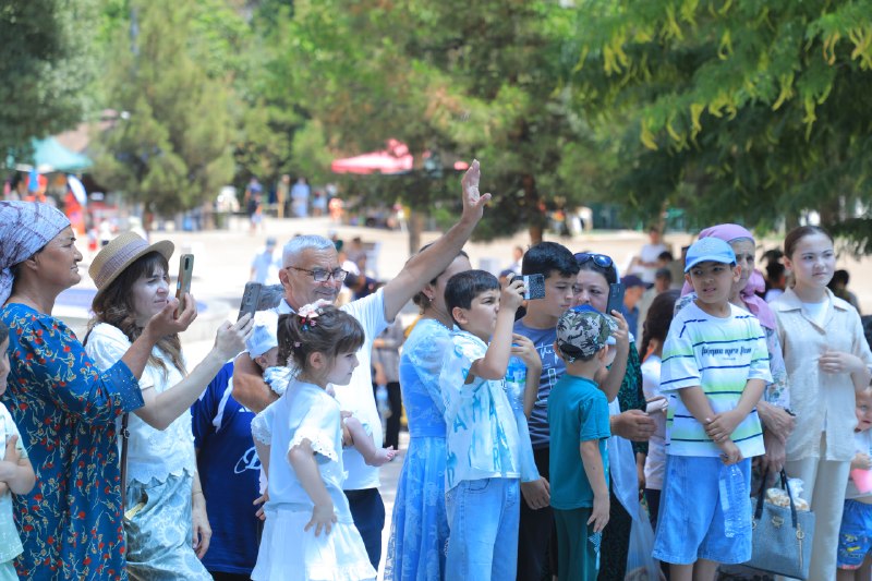 1-iyun — Xalqaro bolalarni himoya qilish kuni munosabati bilan Buxoro shahrida bayram tadbiri tashkil etildi