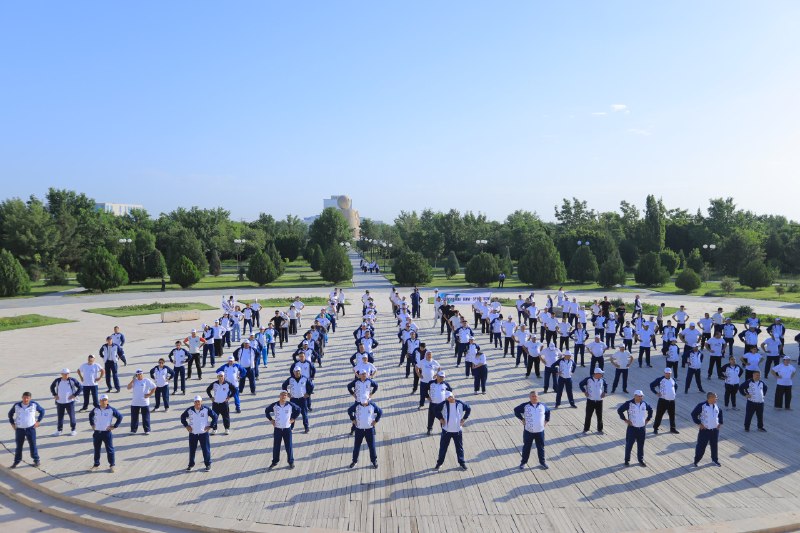 CHORSHANBA — SPORT KUNI: "Sport sog'lomlashtirish" tadbiri bo'lib o'tmoqda