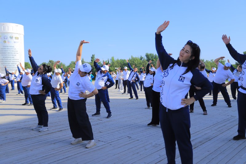 CHORSHANBA — SPORT KUNI: "Sport sog'lomlashtirish" tadbiri bo'lib o'tmoqda