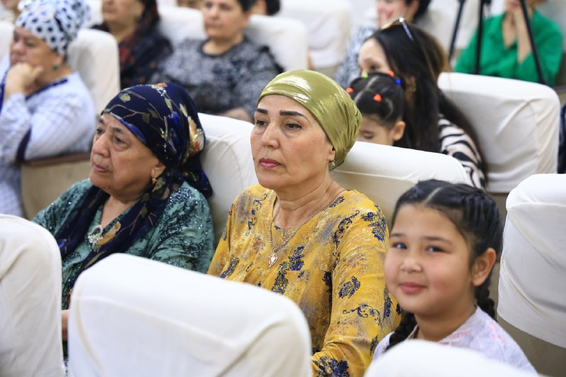 The reporting concert of the “Sharq gavhari” ensemble was organized at a high level