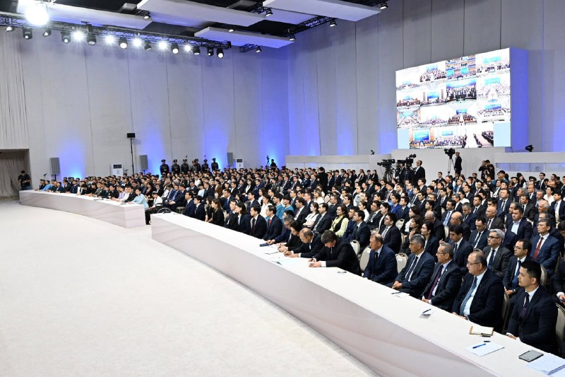 Prezident Shavkat Mirziyoyev 30-iyun – Yoshlar kuni munosabati bilan yoshlar bilan uchrashuv oʻtkazdi.