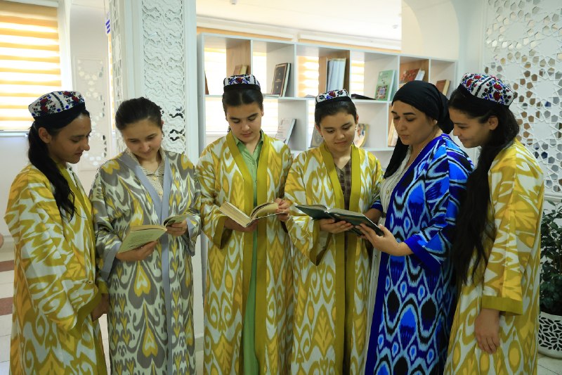 Juma — milliy liboslar kuni