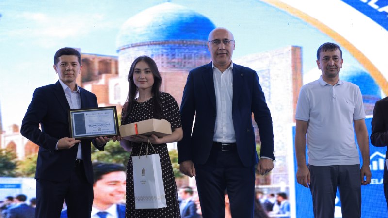 Yana bir yutuq — yana bir e'tirof! Jamoamiz "Kelajakka qadam" dasturi doirasida Tashakkurnoma bilan taqdirlandi